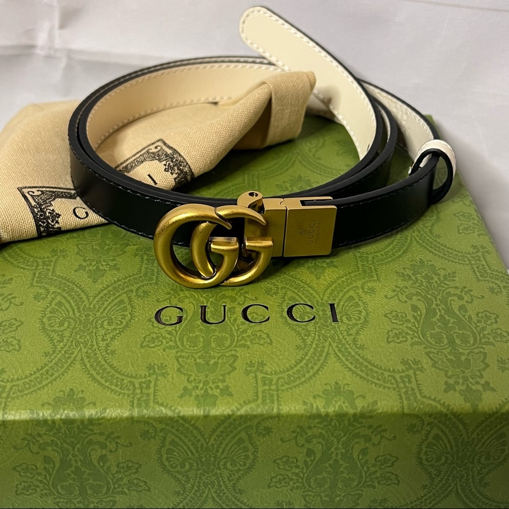 Reversible Gucci thin belt